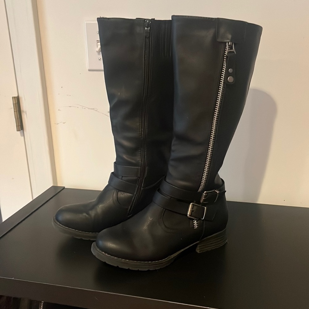 Black buckle tall boots